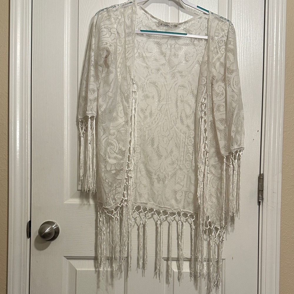 Elegant White Lace Fringe Cardigan